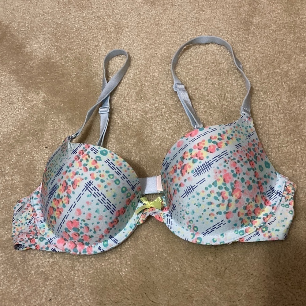 Victoria’s Secret floral bra